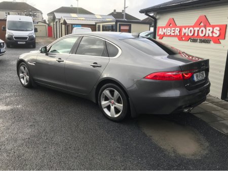 2018 Jaguar XF - thumbnail 14