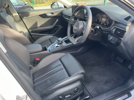 2024 Audi A4 35 TDI 163HP S Tronic SE €39,950 thumbnail