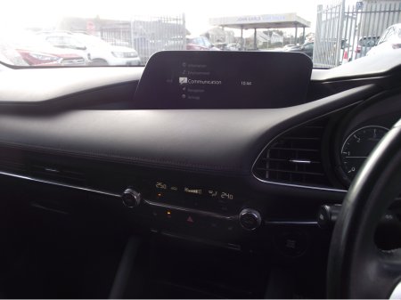 2020 Mazda Mazda3 GS-L 1.8D 4DR 116PS SKY ACTIV D €17,950 thumbnail