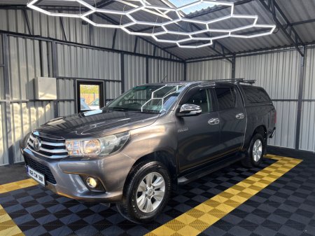 2016 Toyota Hilux - thumbnail 2