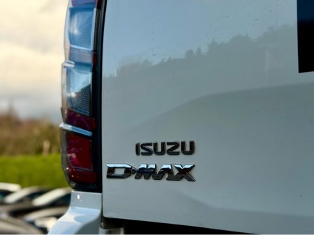 2025 Isuzu D-MAX TER4063C €56,950 thumbnail