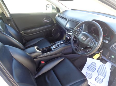 2018 Honda HR-V NEW NCT 2026, AUTO. VTEC, €270 TAX, LOW KMS. S./HISTORY. €20,999 thumbnail