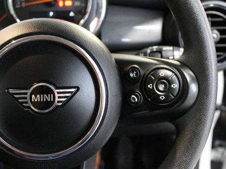 2020 MINI Cooper - thumbnail 25