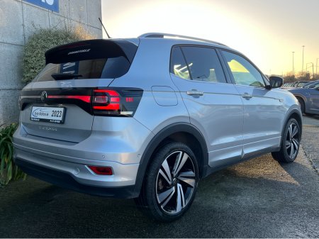 2023 Volkswagen T-Cross R-LINE AUTOMATIC 1.0 PETROL //HIGH SPEC//REVERSE CAMERA//HALF LEATHER SEATS//ADAPTIVE CRUISE CONTROL//KEYLESS ENTRY// €26,950 thumbnail