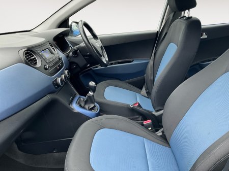 2020 Hyundai i10 DELUXE 4DR €13,950 thumbnail