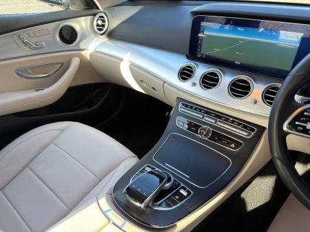 2019 Mercedes-Benz E Class - thumbnail 17