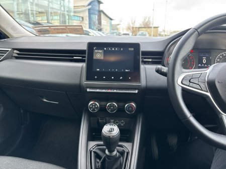 2022 Renault Clio DYNAMIQUE TCE 90 MY21.5 5 5DR €15,950 thumbnail