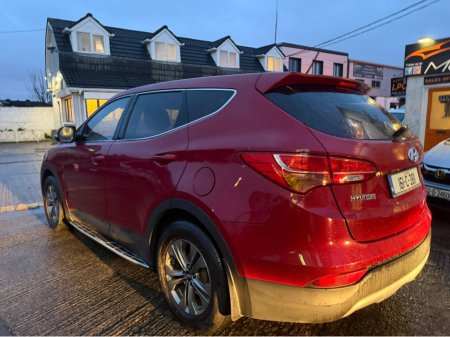 2016 Hyundai Santa Fe 2WD COMFORT 4DR €12,990 thumbnail