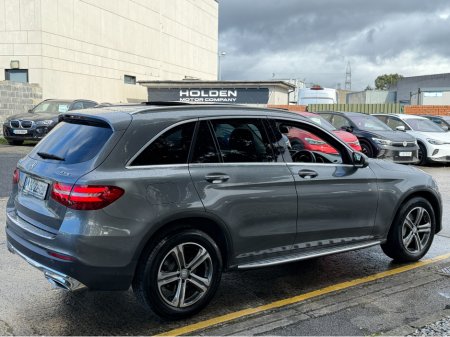 2016 Mercedes-Benz GLC Class - thumbnail 9