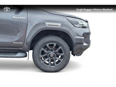 2023 Toyota Hilux - thumbnail 14