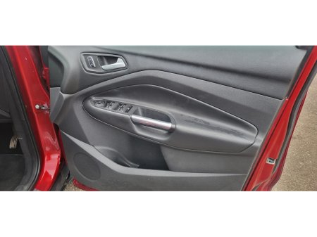 2015 Ford Kuga - thumbnail 10