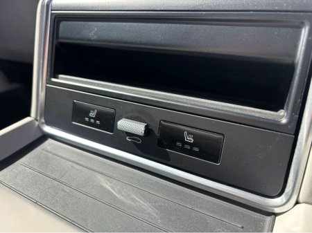 2023 Porsche Panamera - thumbnail 8