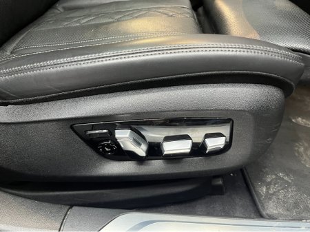 2018 BMW 7 Series €29950! 2018 BMW 740E IPERFORMANCE M-SPORT 2.0 AUTOMATIC / CRUISE CONTROL / 360° PARKING CAMERA / ELECTRIC MEMORY HEATED & MASSAGING SEATS / PANORAMIC SUNROOF / PADDLE SHIFTERS €29,950 thumbnail