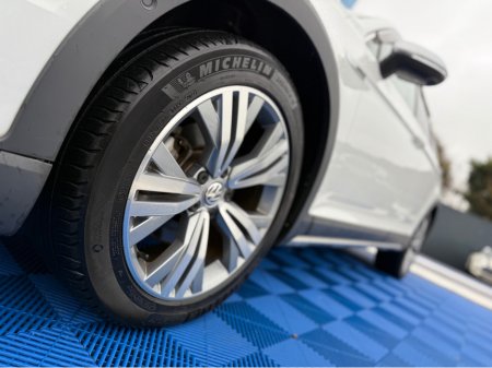 2018 Volkswagen Passat ALLTRACK 4WD - 2.0L DIESEL - AUTO - 12M WARRANTY - CAR: 1629 thumbnail