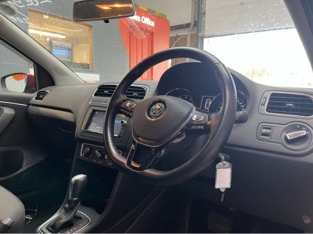 2015 Volkswagen Polo - thumbnail 10