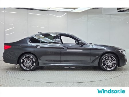 2019 BMW 5 Series - thumbnail 12