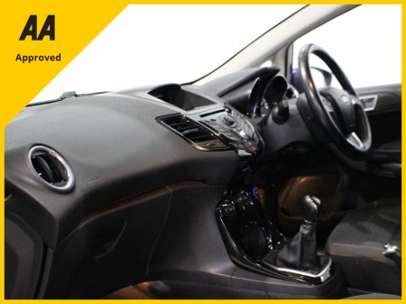 2014 Ford Fiesta - thumbnail 16