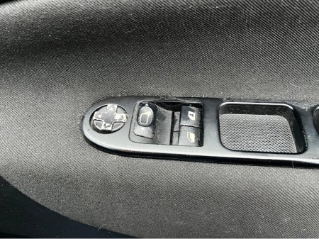 2011 Peugeot 207 1.4 SE 94 BHP LOW KM €2,900 thumbnail