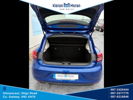 2022 Renault Clio ICONIC EDITION €14,950 thumbnail