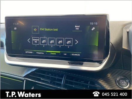 2021 Peugeot 2008 - thumbnail 10