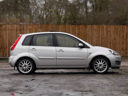 2007 Ford Fiesta - thumbnail 19