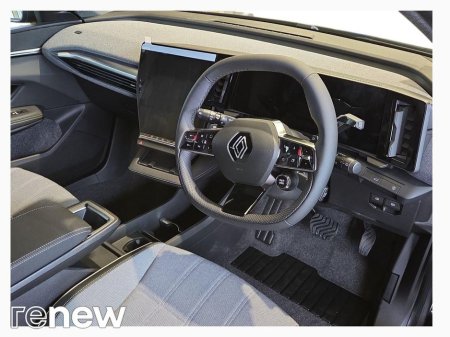 2026 Renault Scenic techno 87kWh 220hp €47,950 thumbnail