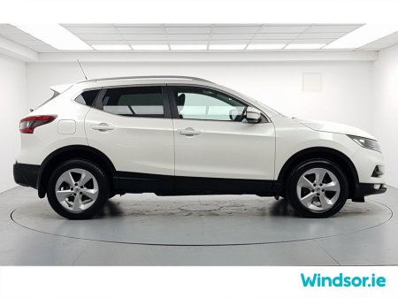 2020 Nissan Qashqai 1.3 PET SE €22,495 thumbnail