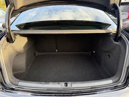 2018 Audi A3 Saloon 1.6 TDI 116 SE 4DR €15,950 thumbnail