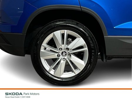 2025 Skoda Karoq Selection DSG 1.5TSI 150BHP - Reversing Camera - Climate Control - Cruise Control - Auto Lights/Wipers - Apple CarPlay/Android Auto €40,950 thumbnail