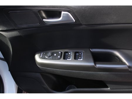 2016 Kia Sportage - thumbnail 10