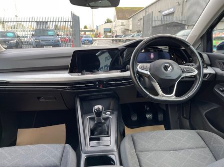 2022 Volkswagen Golf 2.0 TDI Life Estate 5dr Diesel Manual Euro 6 (s/s) (115 ps) thumbnail