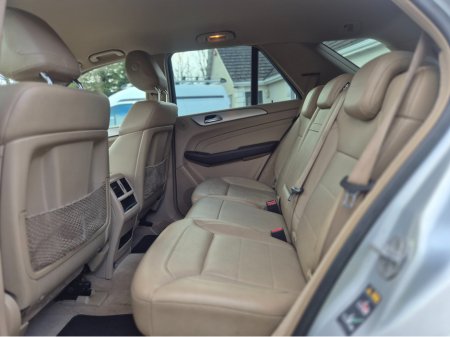 2015 Mercedes-Benz M Class ML250 CDI €20,950 thumbnail