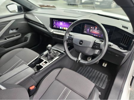 2023 Opel Astra SRI-1.2 130PS €24,950 thumbnail