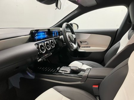 2022 Mercedes-Benz CLA Class - thumbnail 12