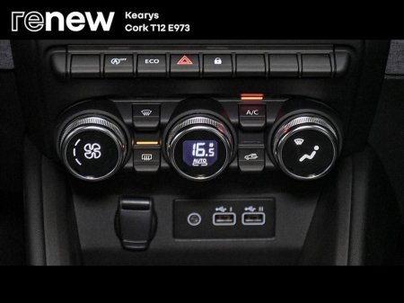 2025 Renault Clio - thumbnail 18