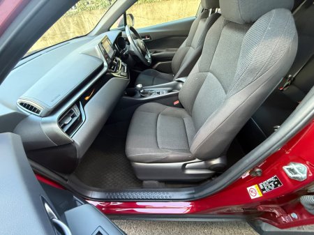 2019 Toyota C-HR - thumbnail 26