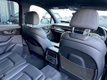 2025 Audi Q7 - thumbnail 6