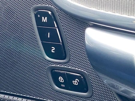 2021 Volvo S90 R-DESIGN T8 PHEV €36,995 thumbnail