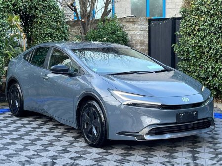 2024 Toyota Prius 1.8 HYBRID // LIKE NEW 3, 000 KM // DIGITAL CLUSTER // ADAPTIVE CRUISE CONTROL €29,950 thumbnail