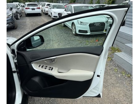 2015 Volvo V40 Cross Country - thumbnail 9