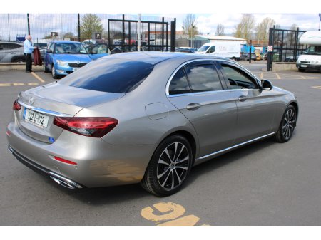 2022 Mercedes-Benz E Class - thumbnail 5