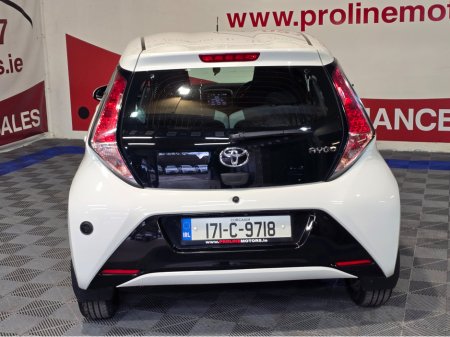 2017 Toyota Aygo - thumbnail 10