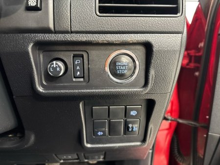 2022 Toyota Landcruiser - thumbnail 12