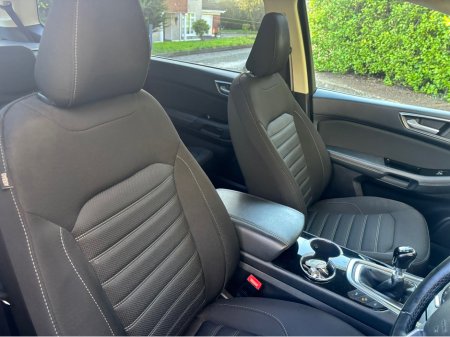 2018 Ford Galaxy 1.5 160PS 6SPEED FWD 4DR €17,995 thumbnail