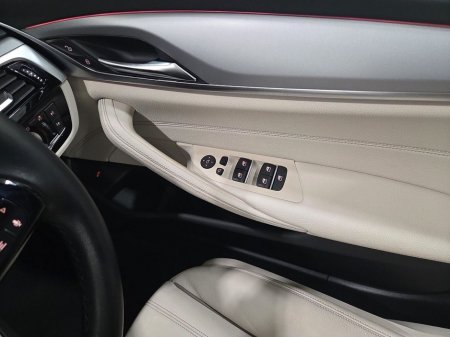 2022 BMW 5 Series 520d SE Saloon €37,950 thumbnail