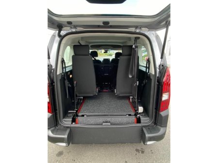 2026 Peugeot Rifter Allure Horizon RS/RS Plus/RE Wheelchair Accessible Taxi €61,950 thumbnail