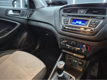 2016 Hyundai i20 - thumbnail 5