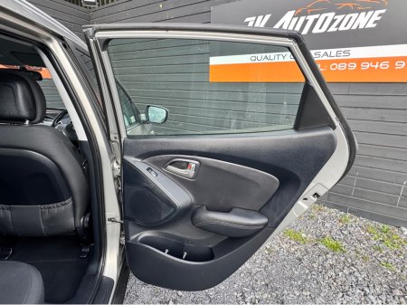 2011 Hyundai ix35 - thumbnail 15