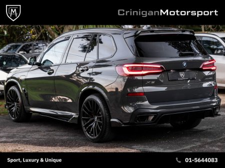 2022 BMW X5 M Sport Pro 45e xDrive €63,900