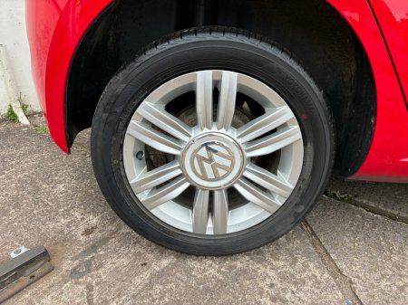 2018 Volkswagen up! - thumbnail 22